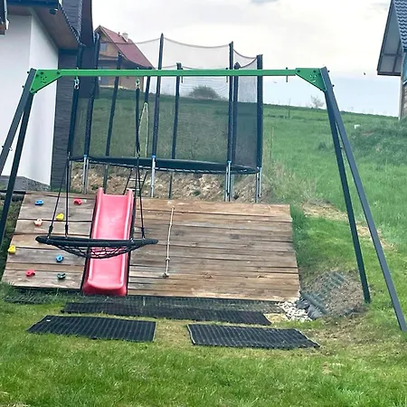 Przystanek Przylasek Semesterbostad Grywald